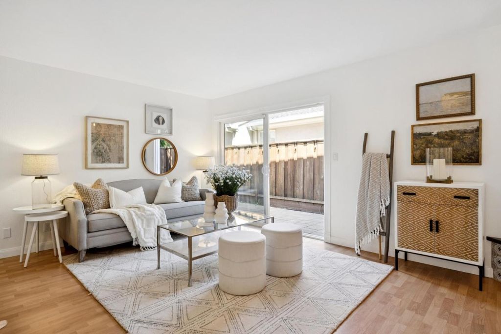 Photo of 718 Vera Avenue, Redwood City, CA 94061 (MLS # ML82040607)