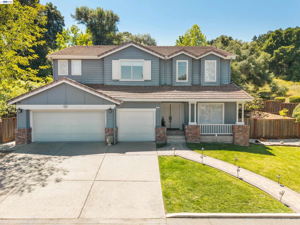 Photo of 2123 Hidden Pond Road, Lafayette, CA 94549 (MLS # 41134794)