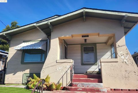 Photo of 1715 87Th Ave, Oakland, CA 94621 (MLS # 41124122)