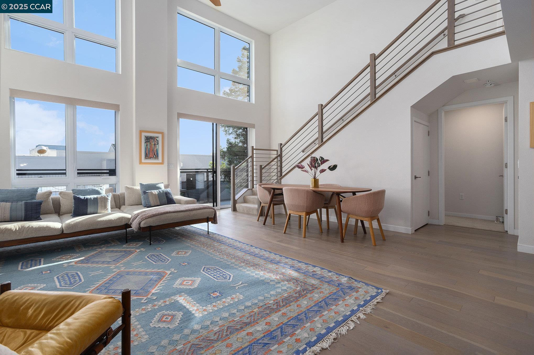 Walnut Creek, California 94596, United States, 2 Bedrooms Bedrooms, ,3 BathroomsBathrooms,Residential,Pending,136986