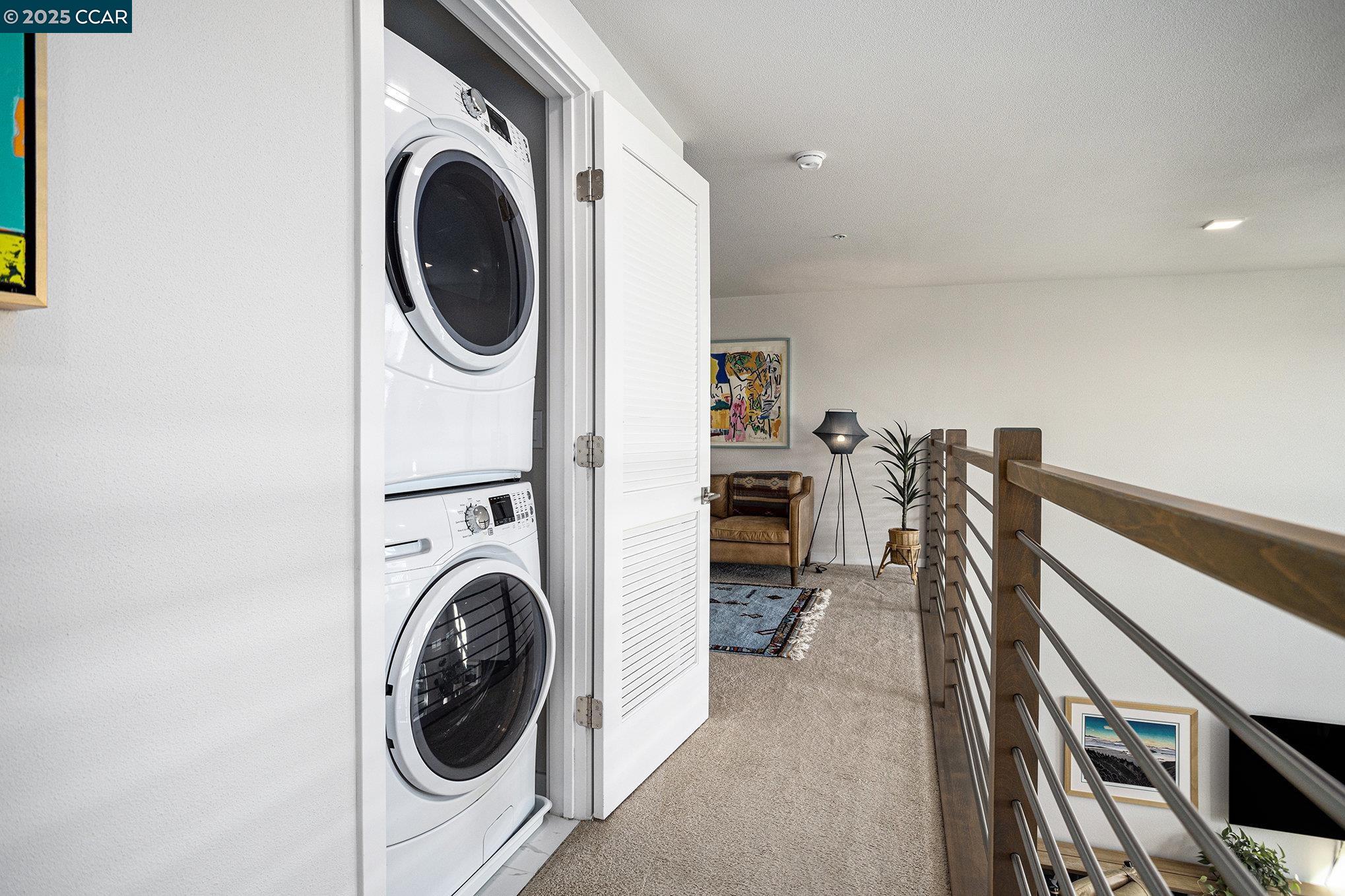 Walnut Creek, California 94596, United States, 2 Bedrooms Bedrooms, ,3 BathroomsBathrooms,Residential,Pending,136986