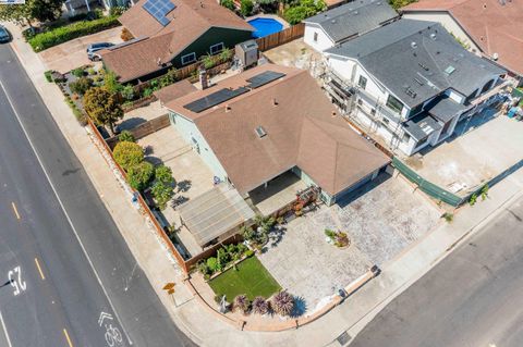 A home in Union City