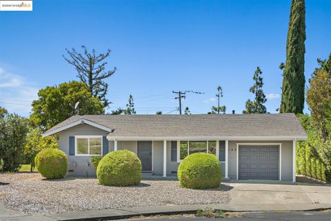 140 Glacier Cir, Vacaville, CA 95687 - MLS#: 41094499
