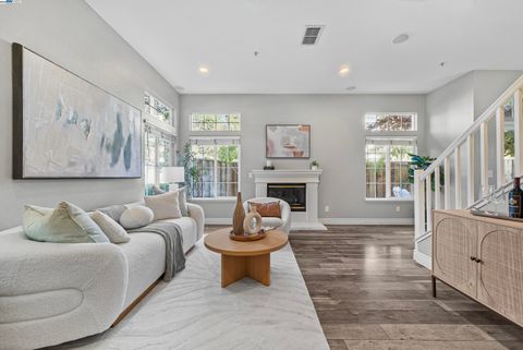 Photo of 4165 Cortina Ct, Pleasanton, CA 94588 (MLS # 41111046)