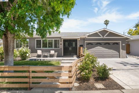 548 Sonoma Ave, Livermore, CA 94550 - #: 41103494