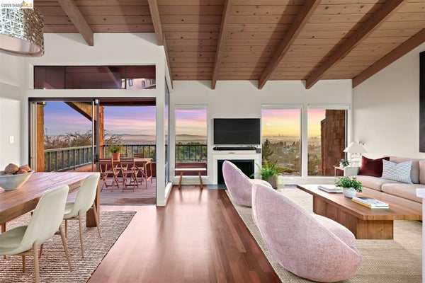 32 SERENO CIR, OAKLAND, CA 94619 - Image 2bfa2fd41ade7d3b1c895d49b9a2a2c2/3336033300