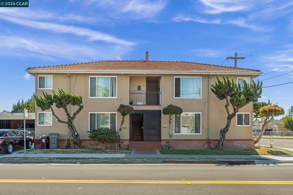 2206 106TH AVE, OAKLAND, CA 94603 - Image 2c00620cba0a66c2c507bdc4edd5ea80/2447391876