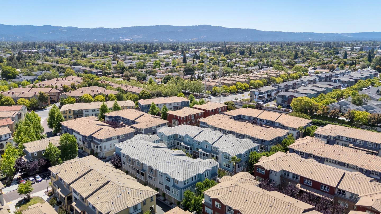 Sunnyvale, California 94086, United States, 3 Bedrooms Bedrooms, ,4 BathroomsBathrooms,Residential,Active,145621