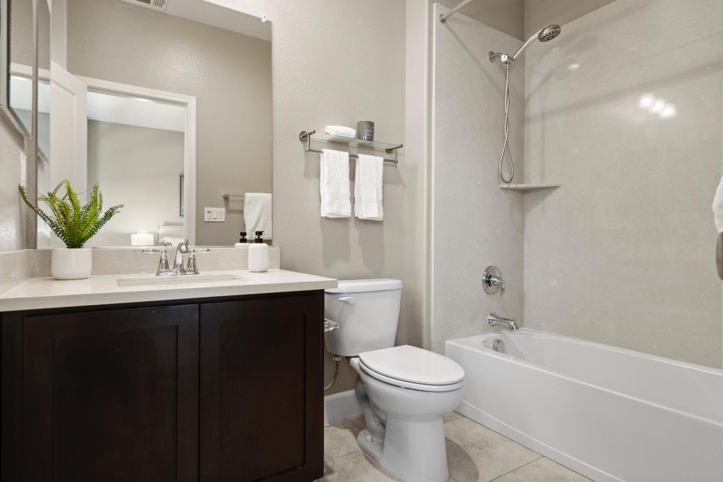 Sunnyvale, California 94086, United States, 3 Bedrooms Bedrooms, ,4 BathroomsBathrooms,Residential,Active,145621