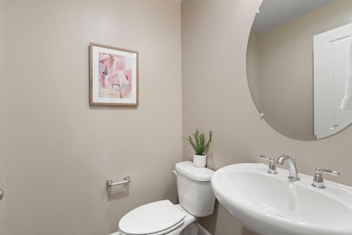 Sunnyvale, California 94086, United States, 3 Bedrooms Bedrooms, ,4 BathroomsBathrooms,Residential,Active,145621