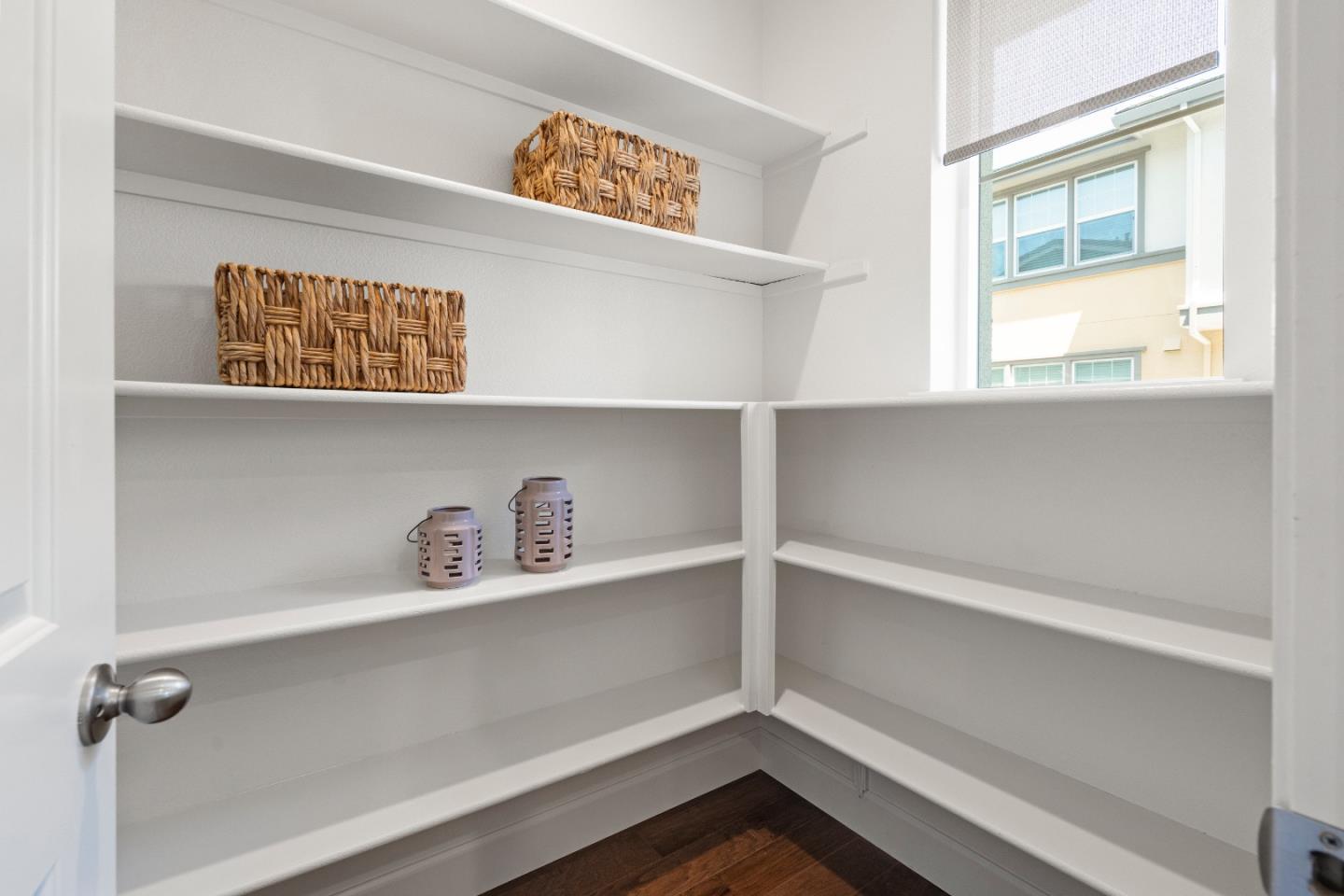 Sunnyvale, California 94086, United States, 3 Bedrooms Bedrooms, ,4 BathroomsBathrooms,Residential,Active,145621