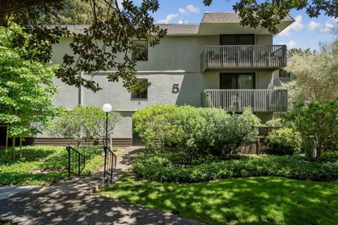 A home in San Bruno