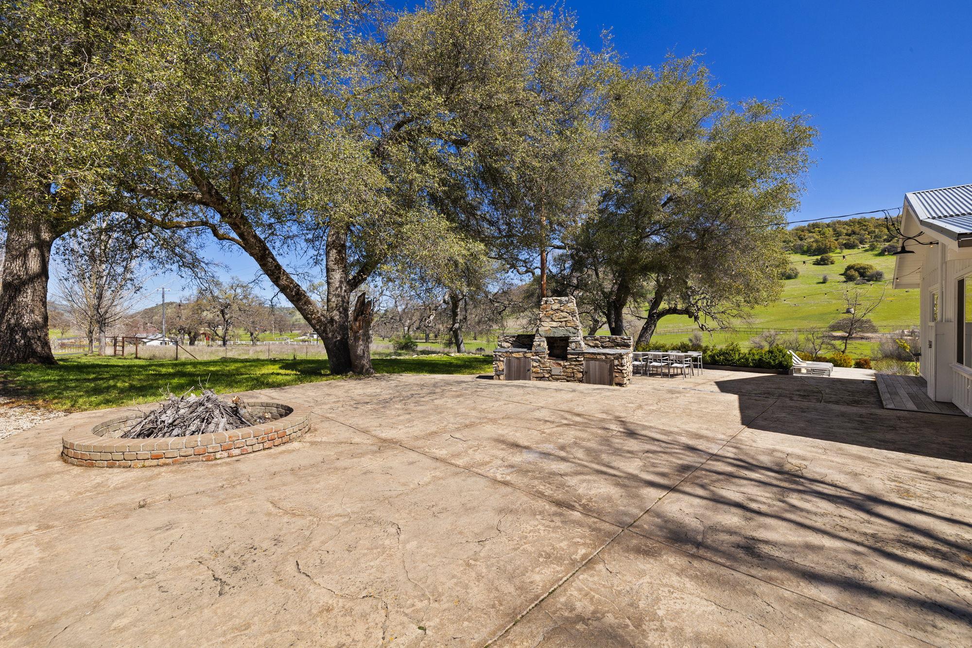 Angels Camp, California, 95222, United States, 4 Bedrooms Bedrooms, ,4 BathroomsBathrooms,Residential,Active,2015240