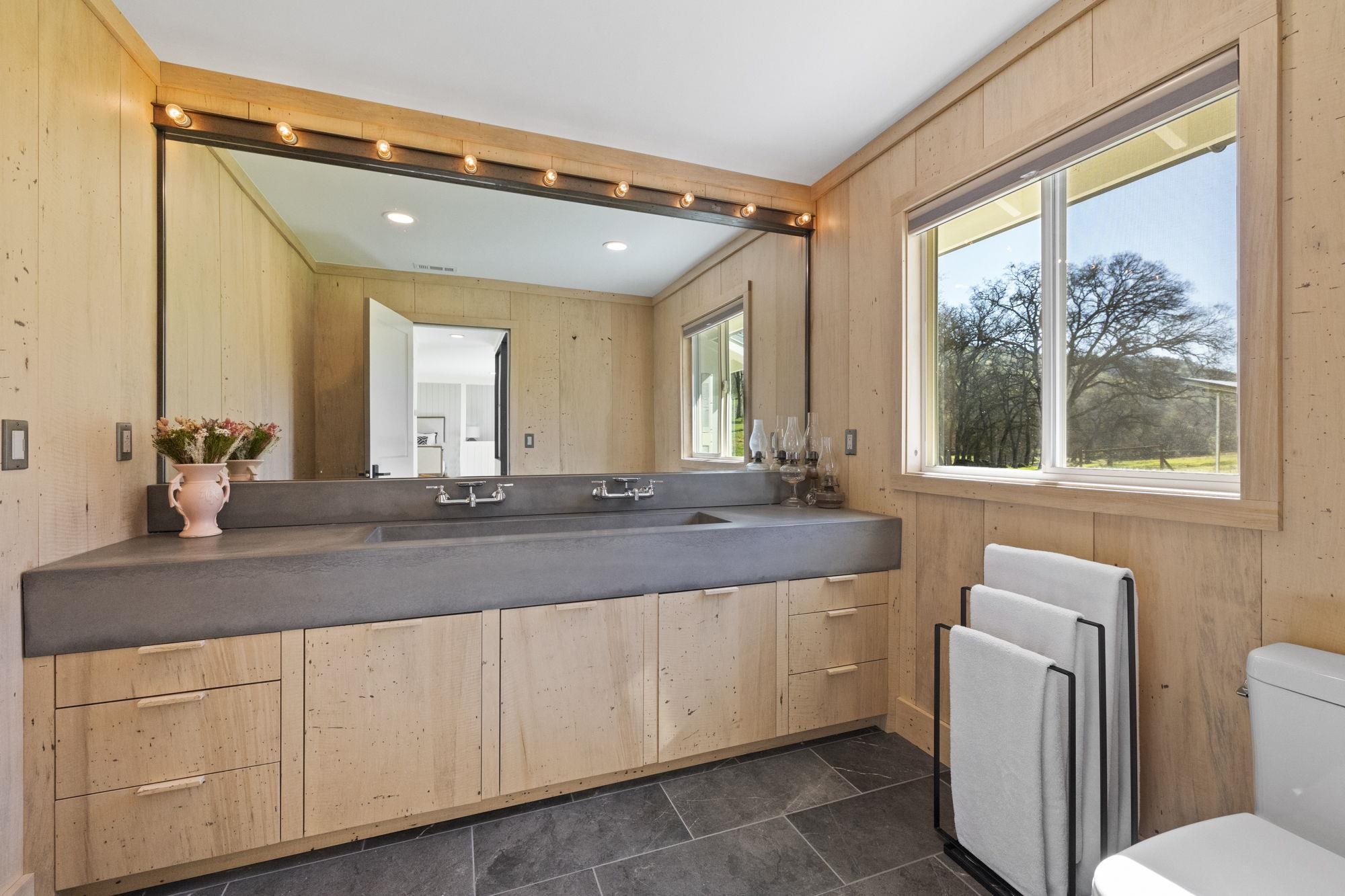 Angels Camp, California, 95222, United States, 4 Bedrooms Bedrooms, ,4 BathroomsBathrooms,Residential,Active,2015240