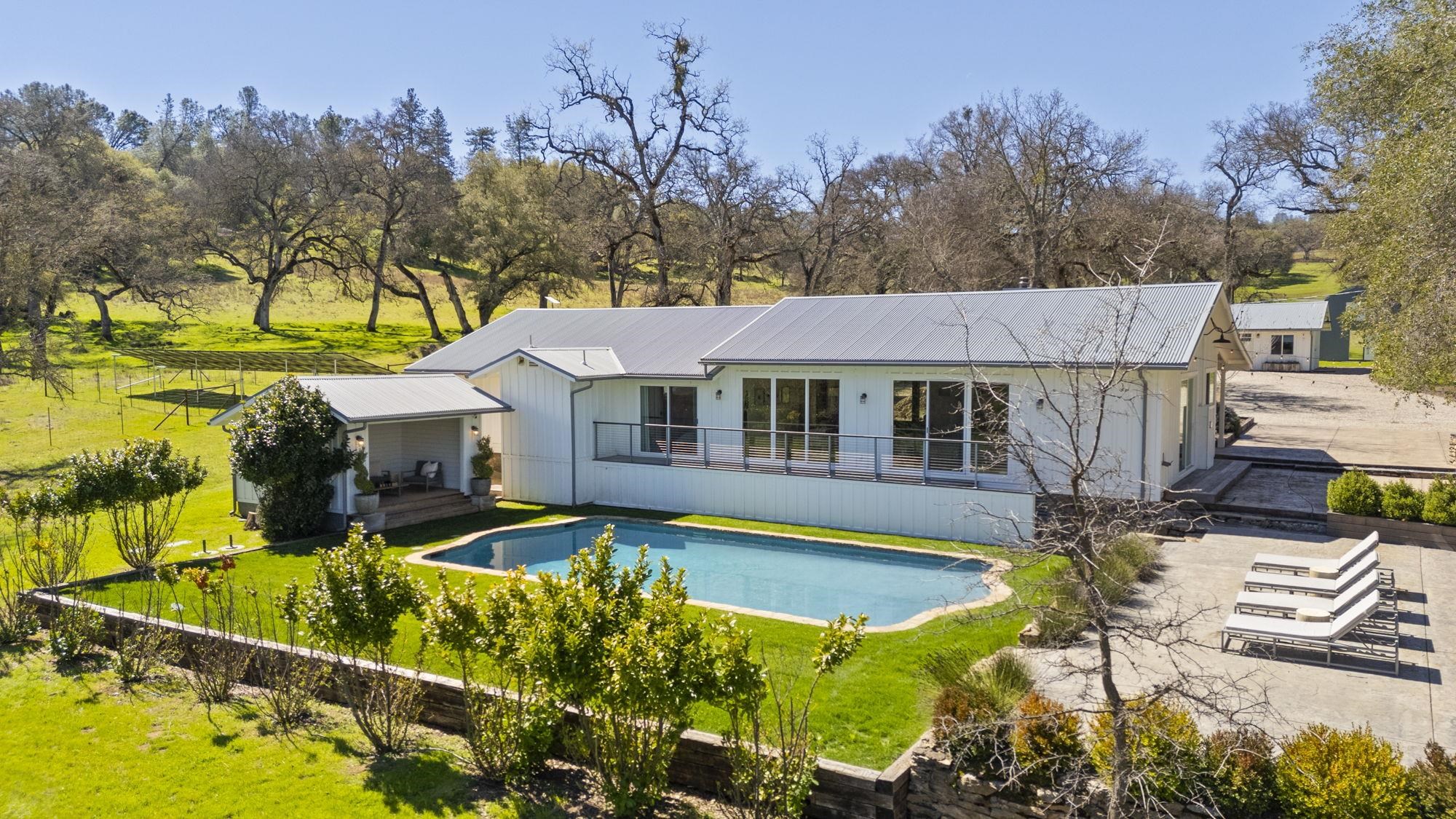Angels Camp, California, 95222, United States, 4 Bedrooms Bedrooms, ,4 BathroomsBathrooms,Residential,Active,2015240