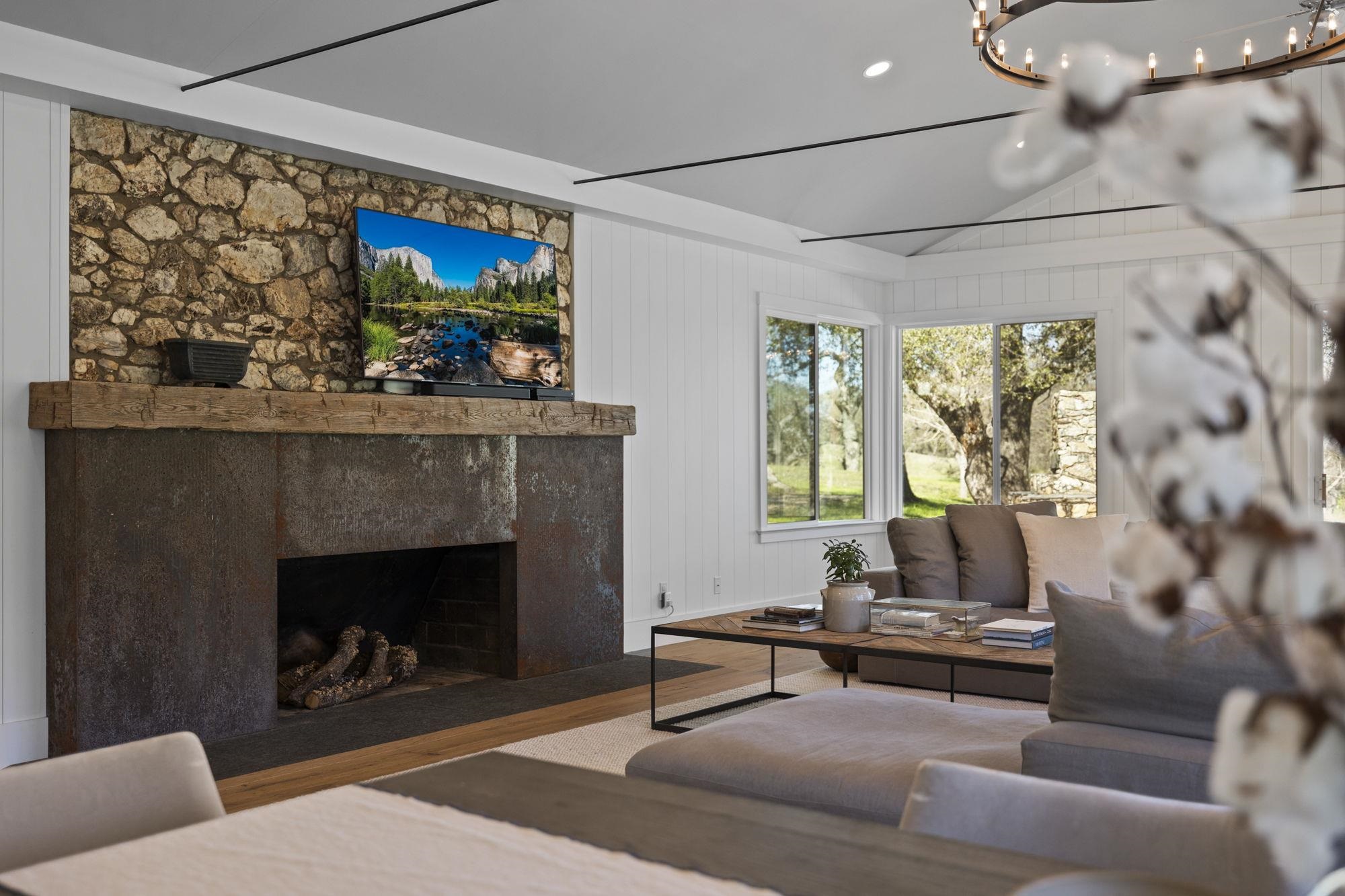Angels Camp, California, 95222, United States, 4 Bedrooms Bedrooms, ,4 BathroomsBathrooms,Residential,Active,2015240