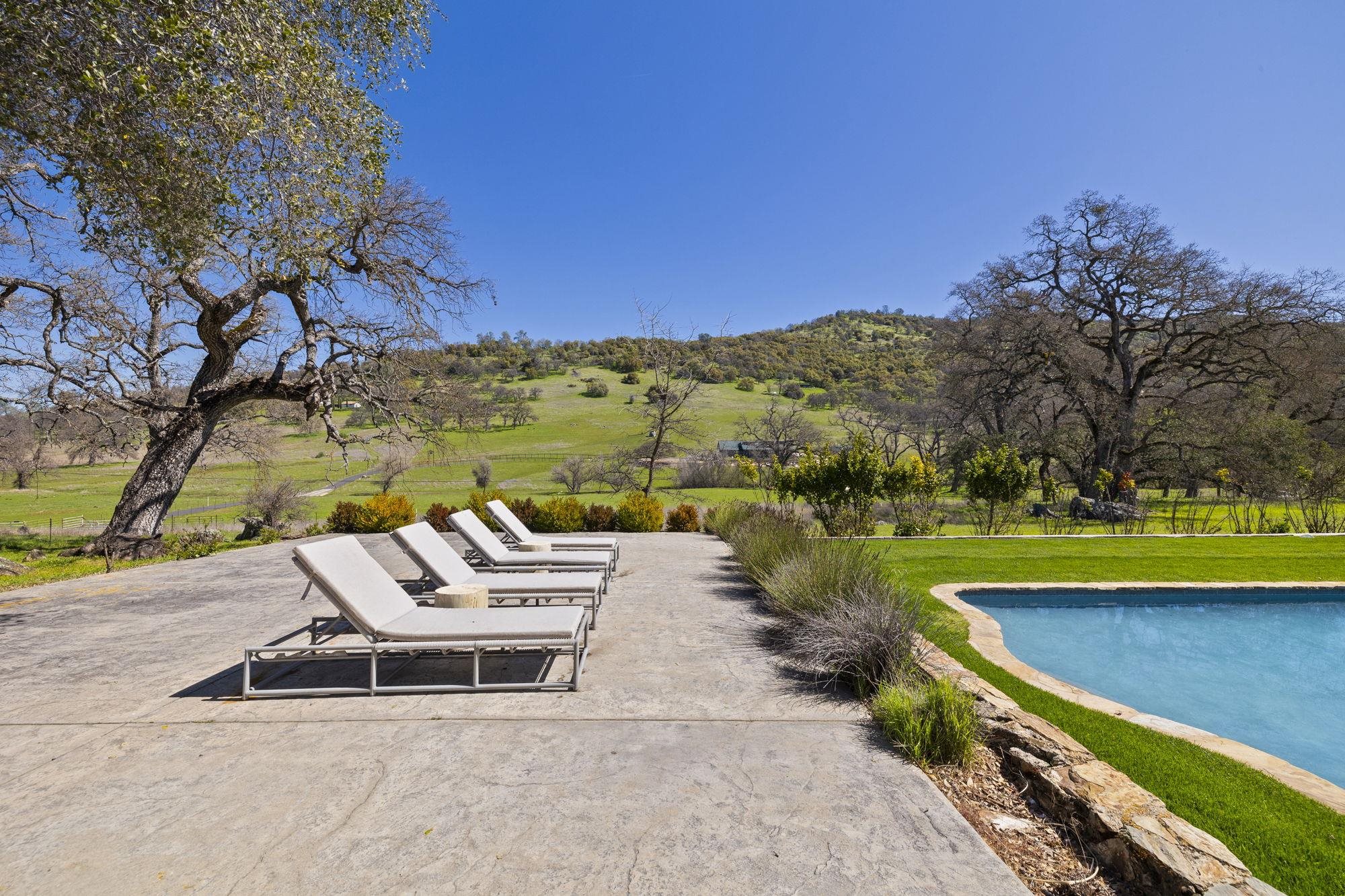 Angels Camp, California, 95222, United States, 4 Bedrooms Bedrooms, ,4 BathroomsBathrooms,Residential,Active,2015240