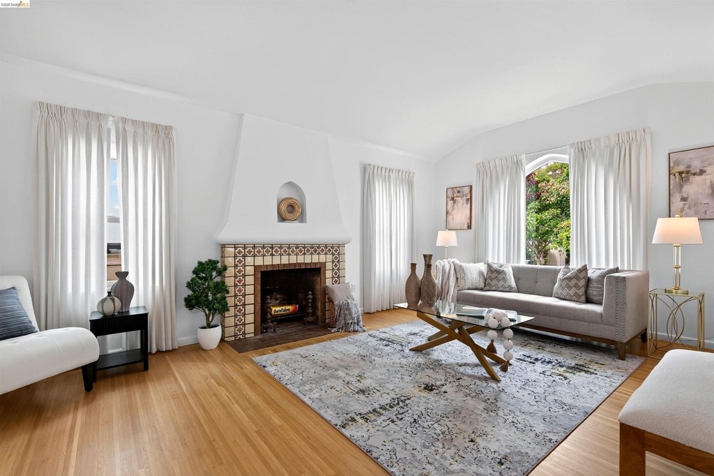 Photo of 3996 Oakmore Rd, Oakland, CA 94602 (MLS # 41145873)