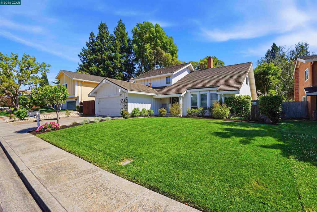 Photo of 589 Zephyr Cir, Danville, CA 94526 (MLS # 41135498)
