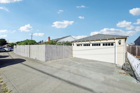 A home in San Leandro