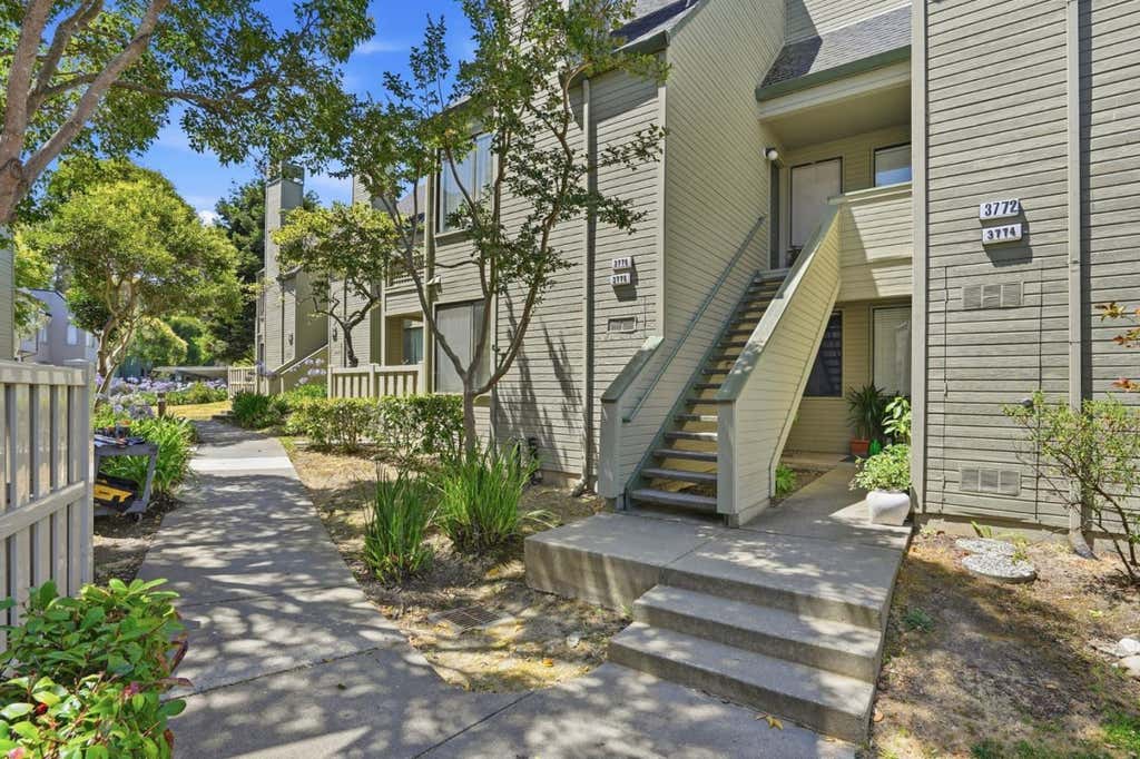 Photo of 3778 Stoneglen #N, Richmond, CA 94806 (MLS # ML82056849)