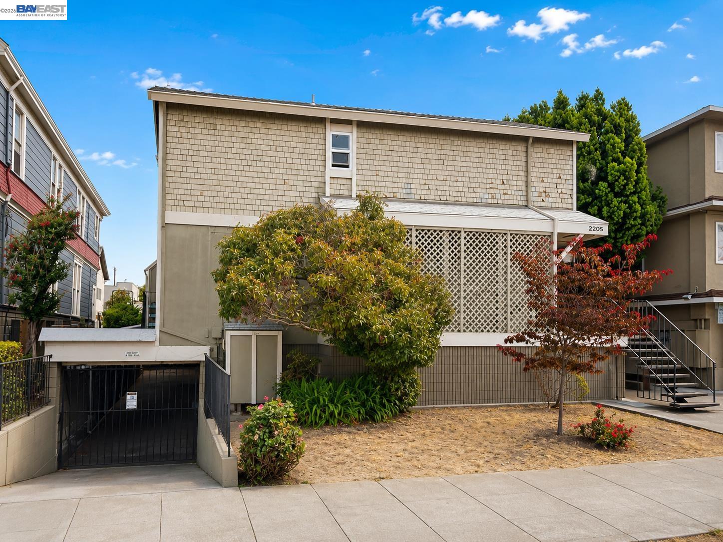 2205 San Antonio Ave