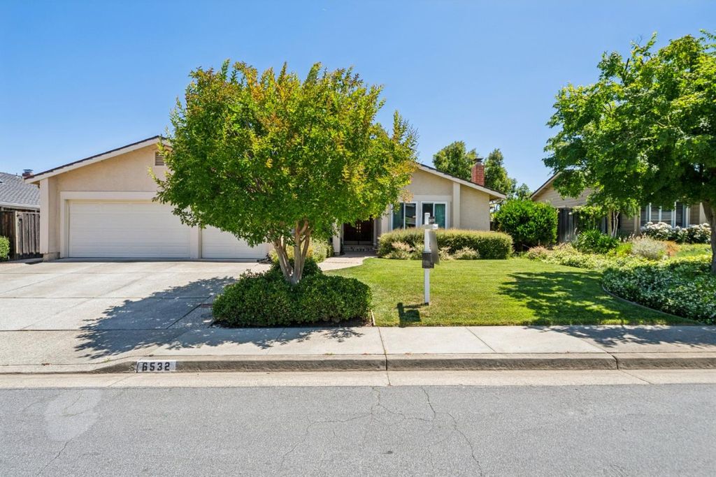 Photo of 6532 Timberview Drive, San Jose, CA 95120 (MLS # ML82047350)