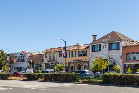 A home in Millbrae