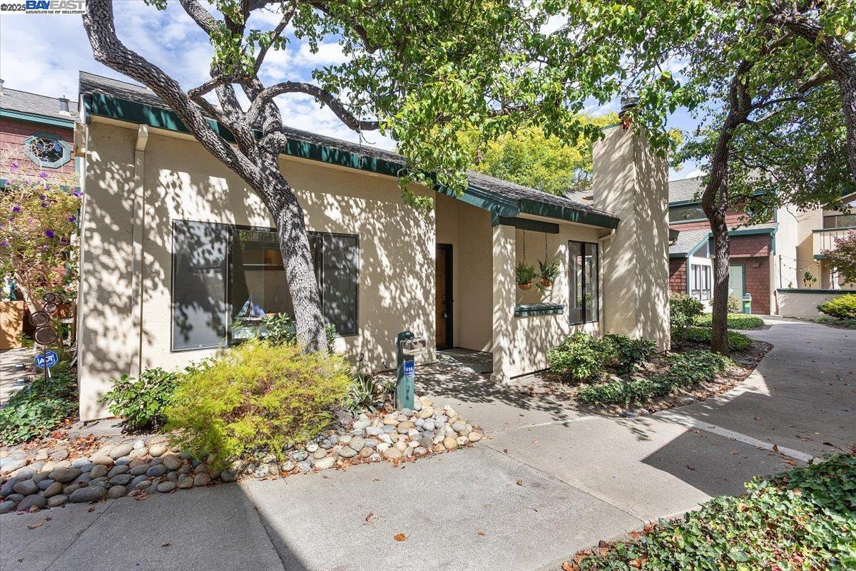 Alameda, California 94502, United States, 2 Bedrooms Bedrooms, ,2 BathroomsBathrooms,Residential,Active,220726 Alameda, California 94502, United States, 2 Bedrooms Bedrooms, ,2 BathroomsBathrooms,Residential,Active,220726