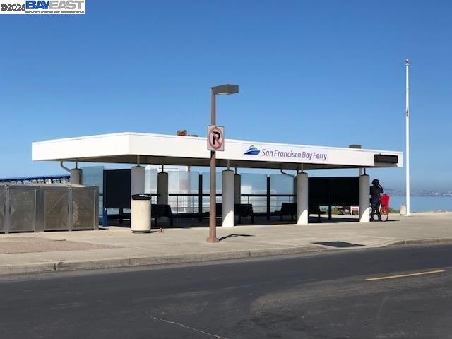 Alameda, California 94502, United States, 2 Bedrooms Bedrooms, ,2 BathroomsBathrooms,Residential,Active,220726