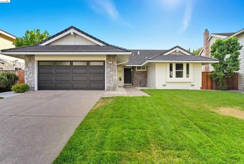 MLS: 41132581