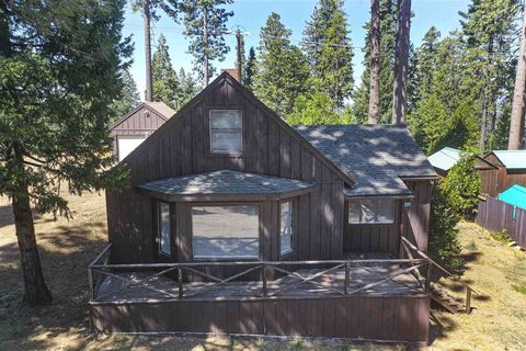 A home in Mi Wuk Village