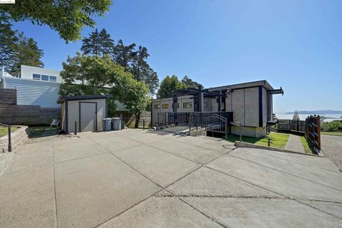 A home in El Cerrito