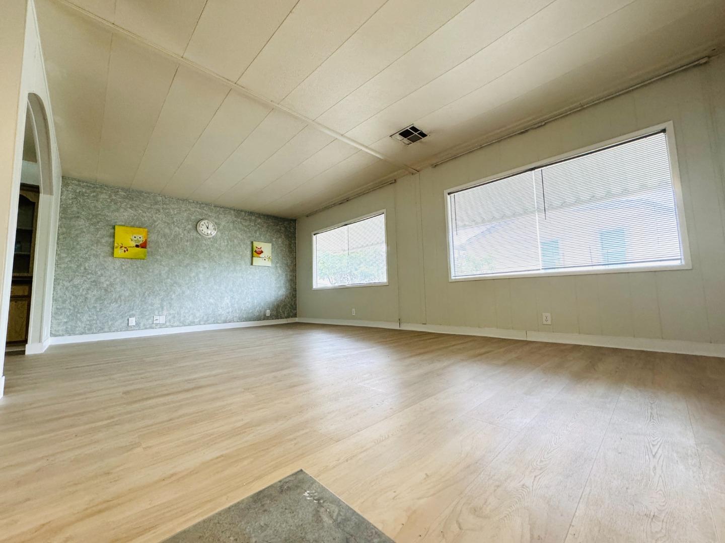 192 Hawaii Circle