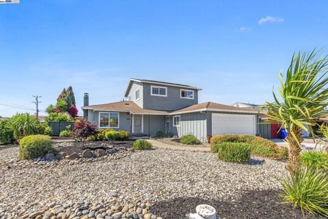 A home in San Leandro