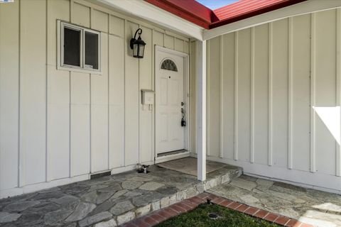 listing image 50