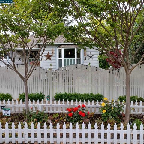 321 F Street, Martinez, CA 94553 - #: 41082683