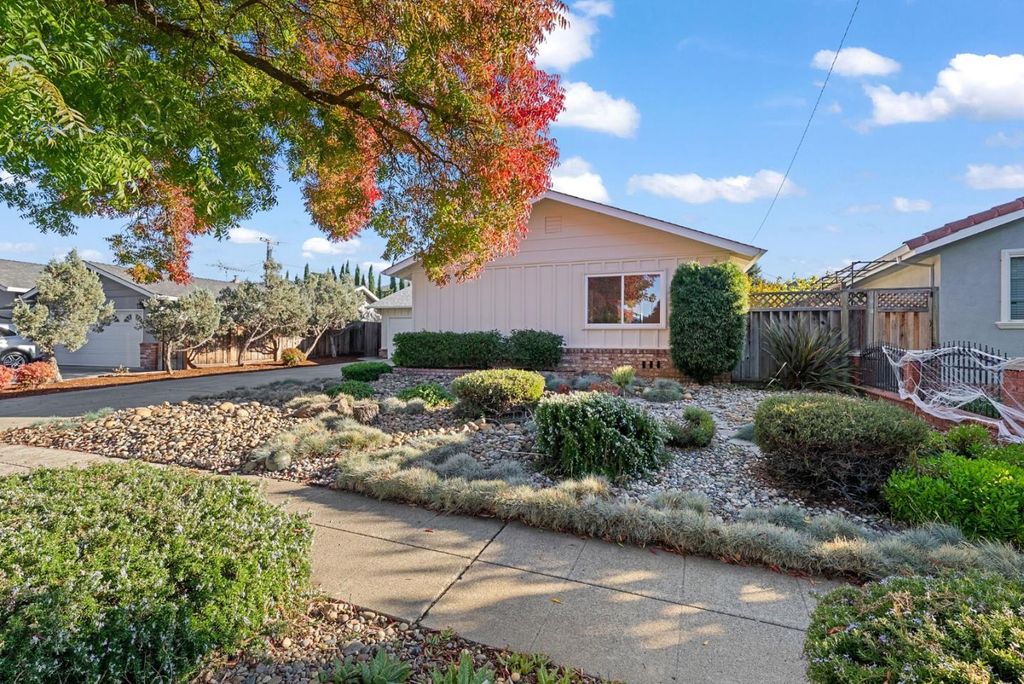 Photo of 1668 Nora Way, San Jose, CA 95124 (MLS # ML82026355)