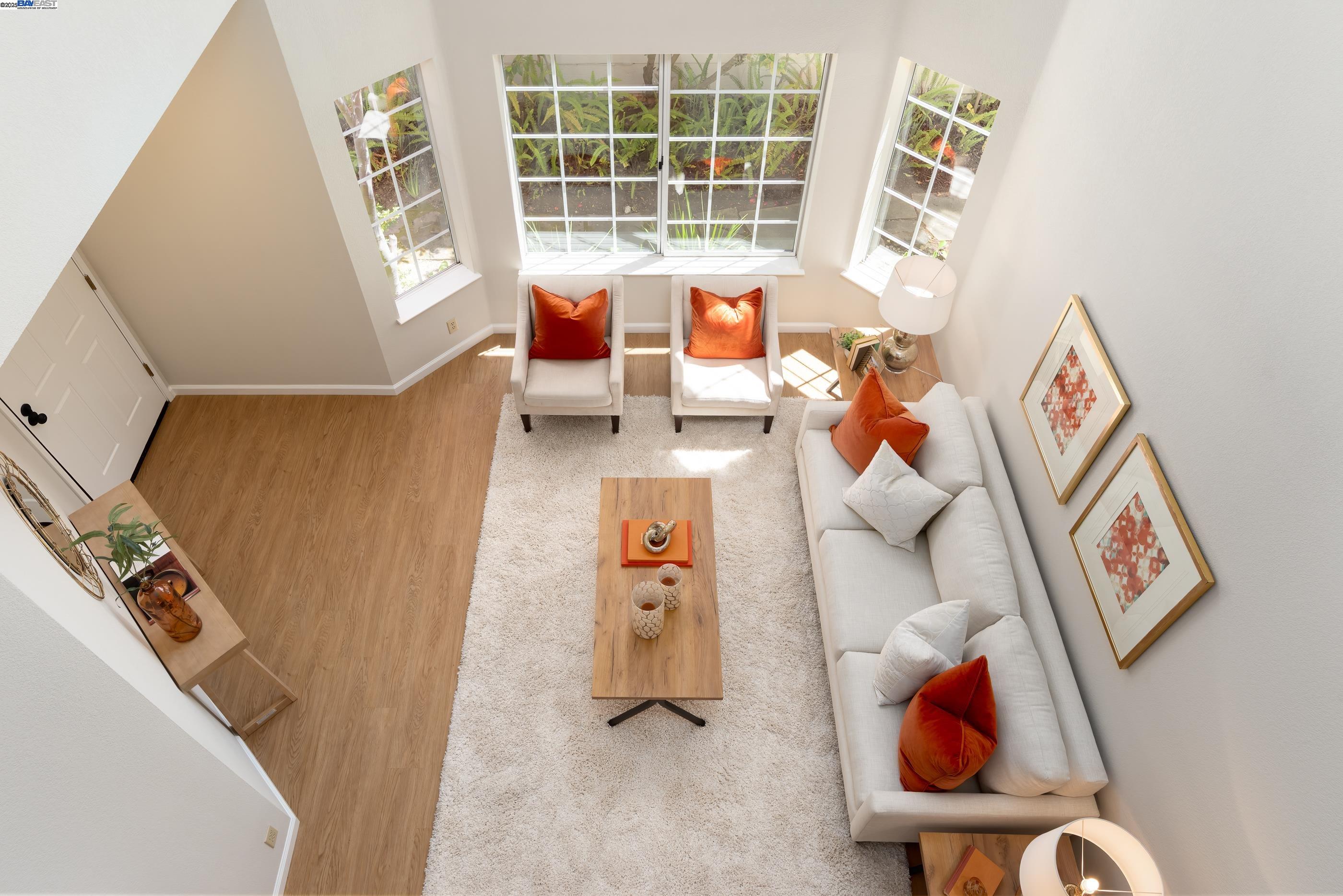 Castro Valley, California 94546, United States, 4 Bedrooms Bedrooms, ,3 BathroomsBathrooms,Residential,Pending,126405