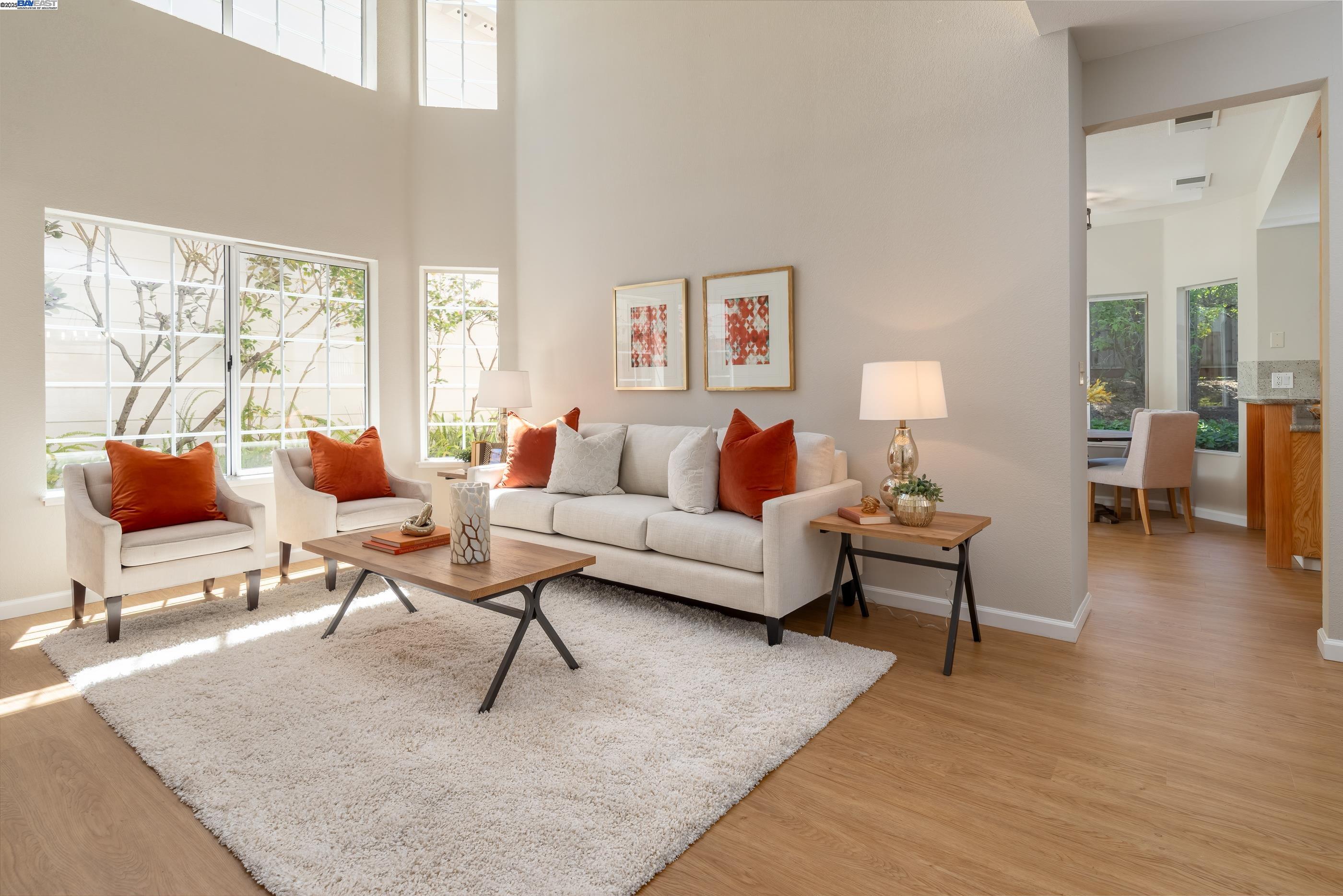 Castro Valley, California 94546, United States, 4 Bedrooms Bedrooms, ,3 BathroomsBathrooms,Residential,Pending,126405