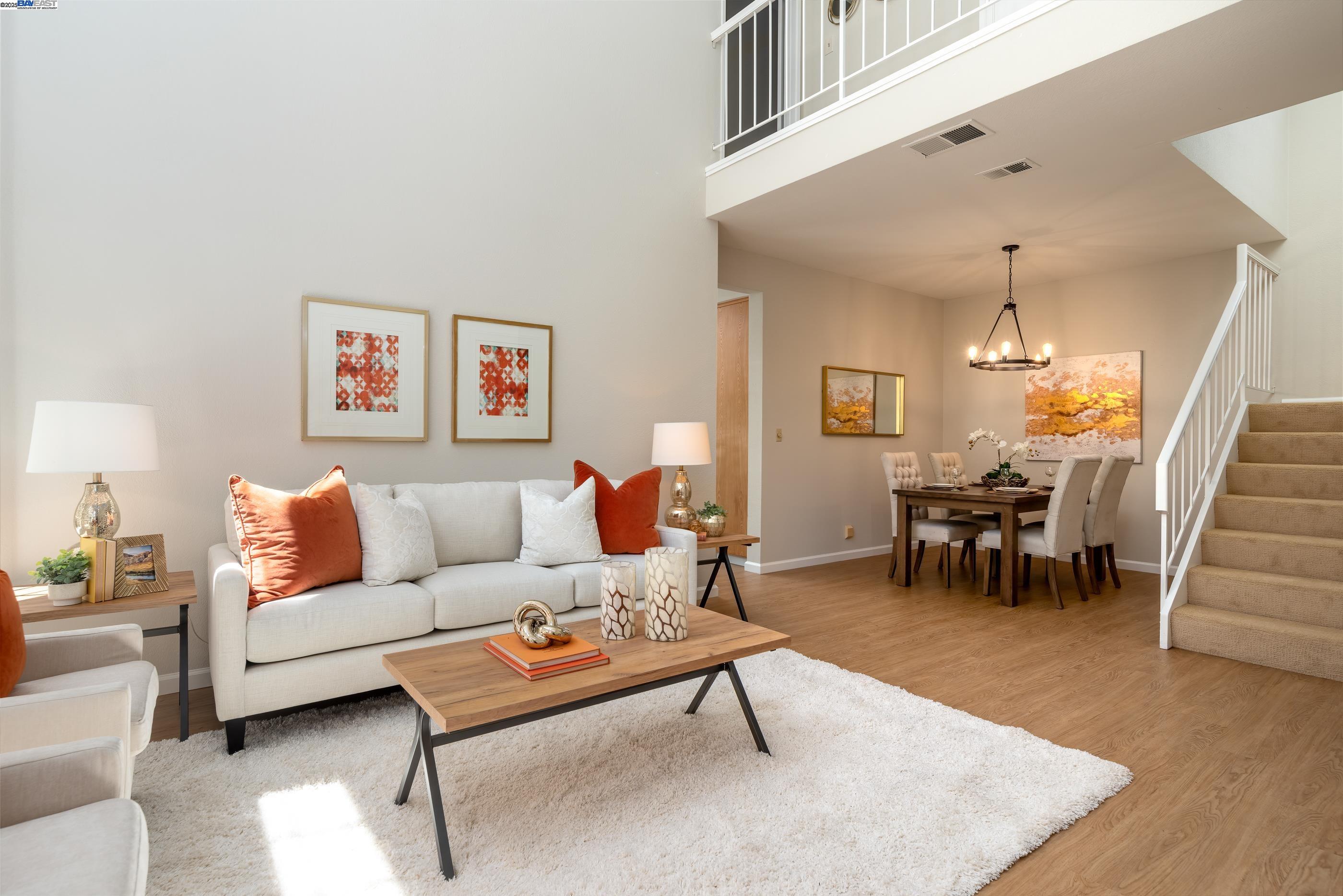 Castro Valley, California 94546, United States, 4 Bedrooms Bedrooms, ,3 BathroomsBathrooms,Residential,Pending,126405