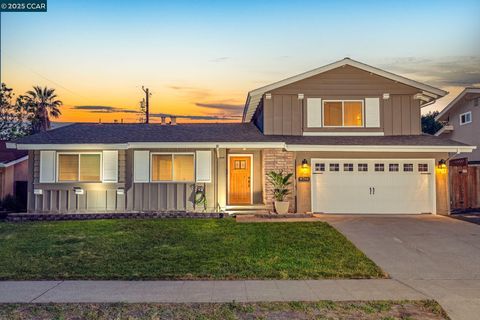 8766 Davona Dr Dublin CA 94568