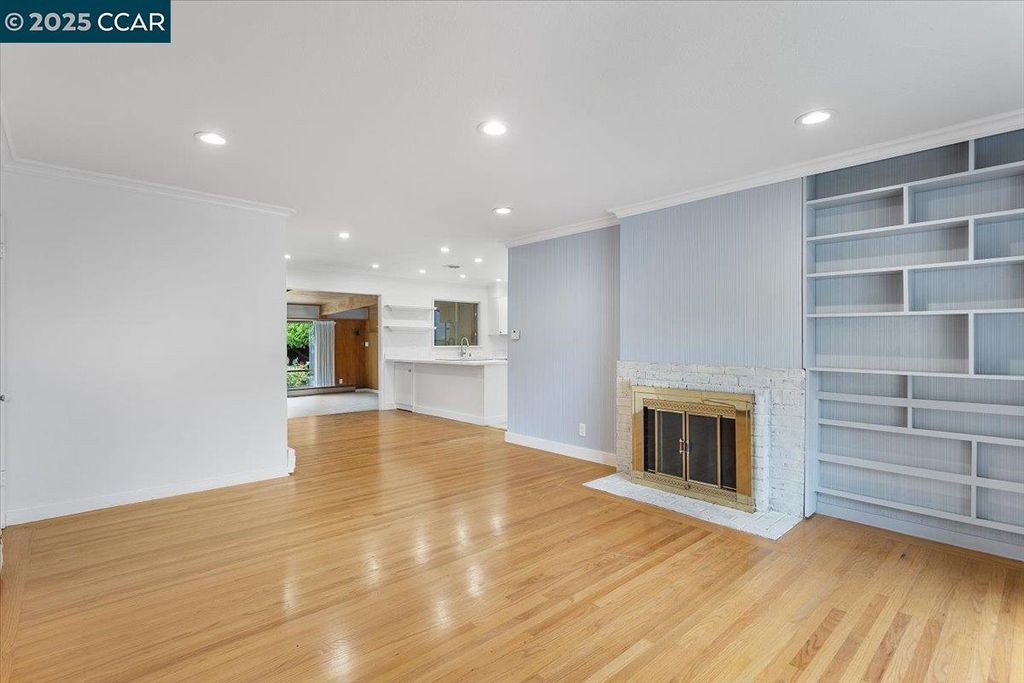 Photo of 1649 Via Tovita, San Lorenzo, CA 94580 (MLS # 41116355)