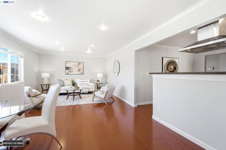 5237 FRESNO AVE — listing photo 7
