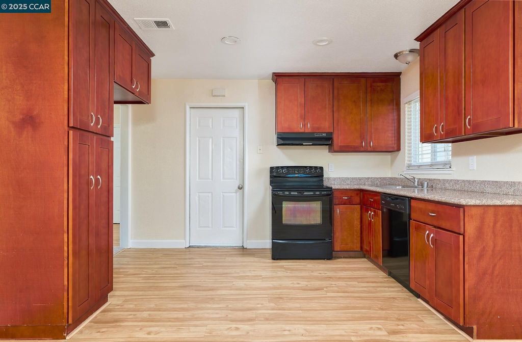 Photo of 4400 C Pkwy, Sacramento, CA 95823 (MLS # 41116216)