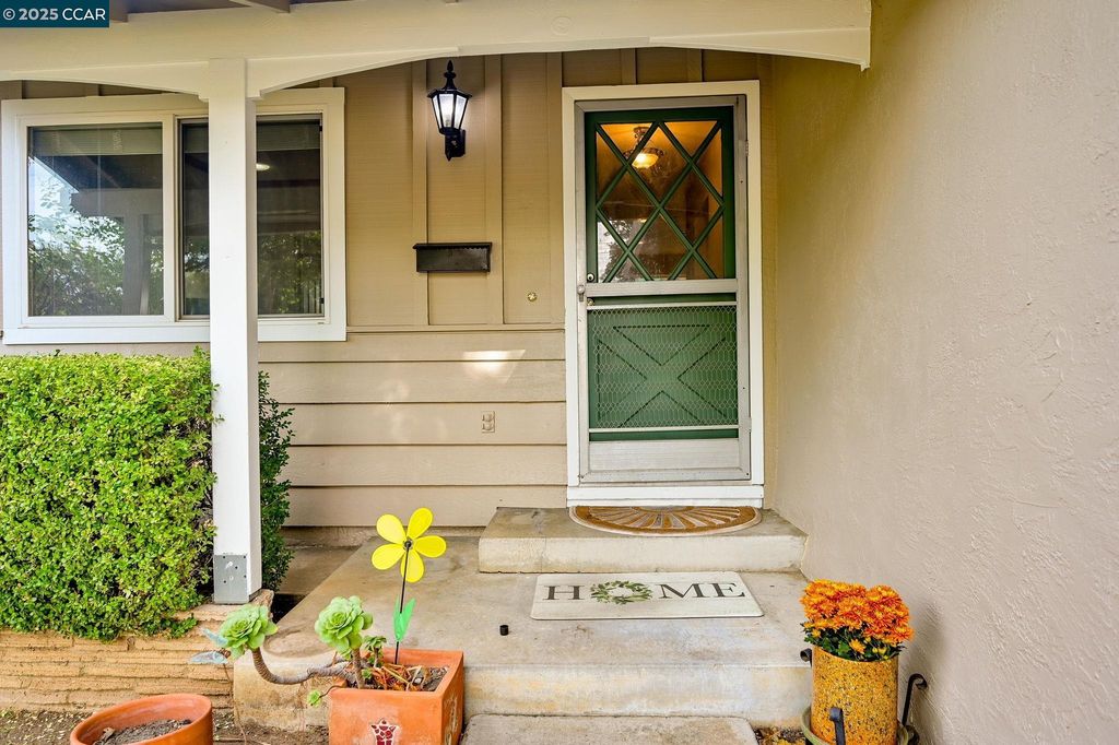 Photo of 5485 Florida Dr, Concord, CA 94521 (MLS # 41117249)