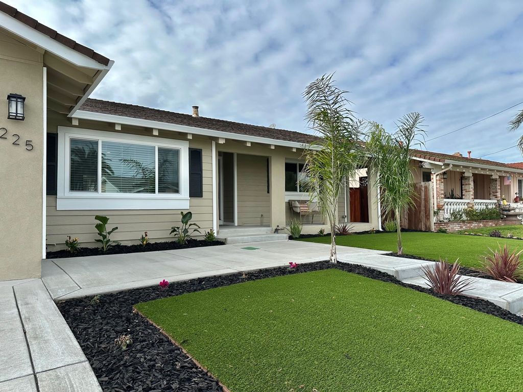 Photo of 225 Kent Pl, San Ramon, CA 94583 (MLS # 41119373)