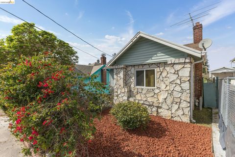 Photo of 1983 38Th Ave, Oakland, CA 94601 (MLS # 41125785)