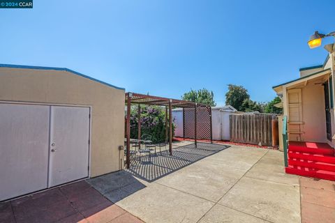 A home in San Leandro