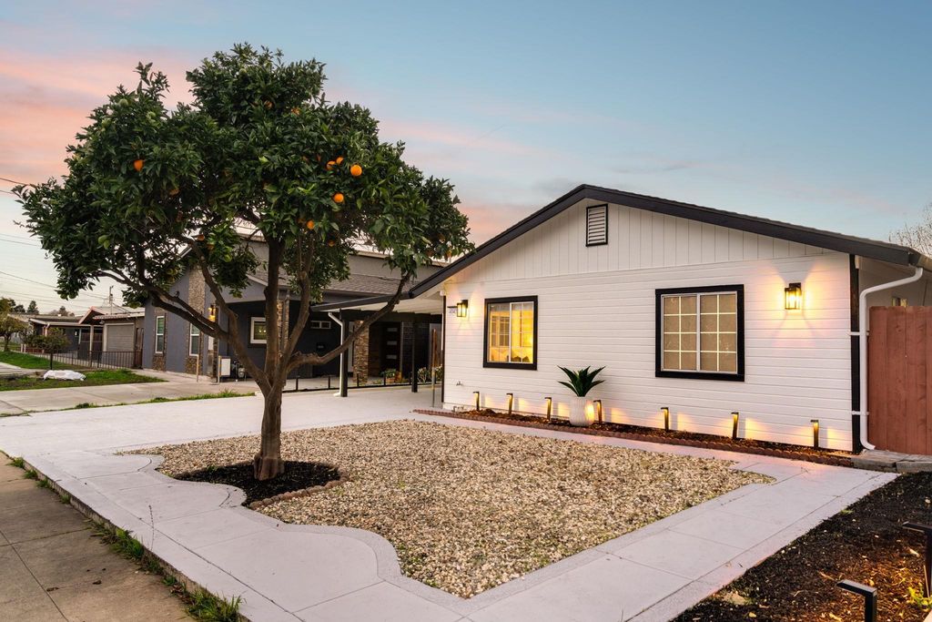 Photo of 40431 Blanchard St, Fremont, CA 94538 (MLS # 41119520)